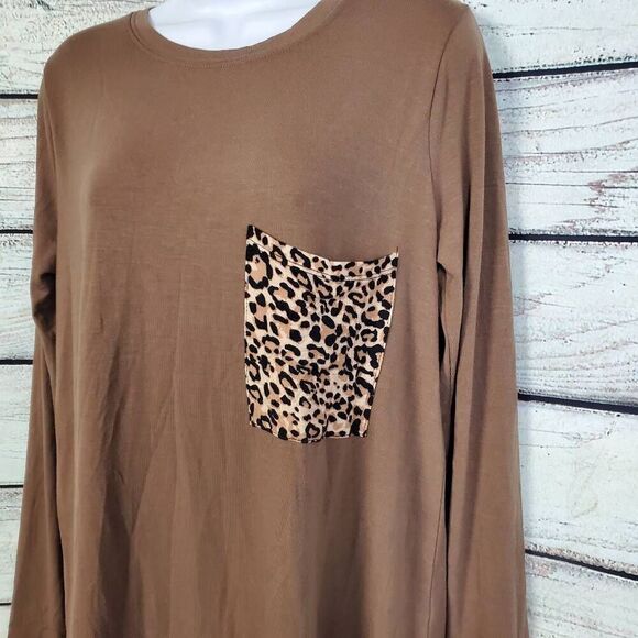 Zenana Long Sleeve Top L Brown Leopard Print Pocket Stretchy Tunic Shirt - Picture 2 of 6